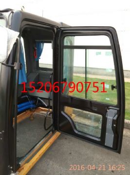 點(diǎn)擊查看詳細(xì)信息<br>標(biāo)題：三一SY215-9/SY-9型挖掘機(jī)駕駛室總成 帶內(nèi)飾線(xiàn)束 閱讀次數(shù)：3733